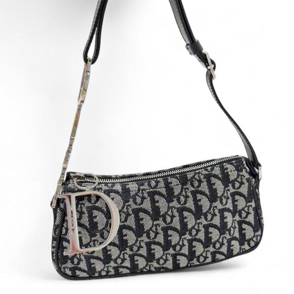Black Vintage 2006 Dior spellout handbag - Picture 3 of 8